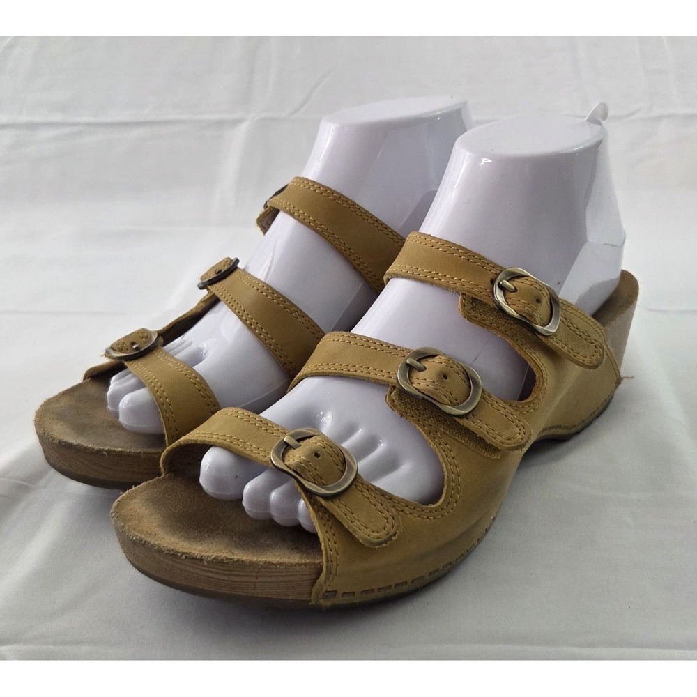 Dansko Sandals Womens 39 US 8.5 Yellow Leather Triple Buckle 70s Revival Boho